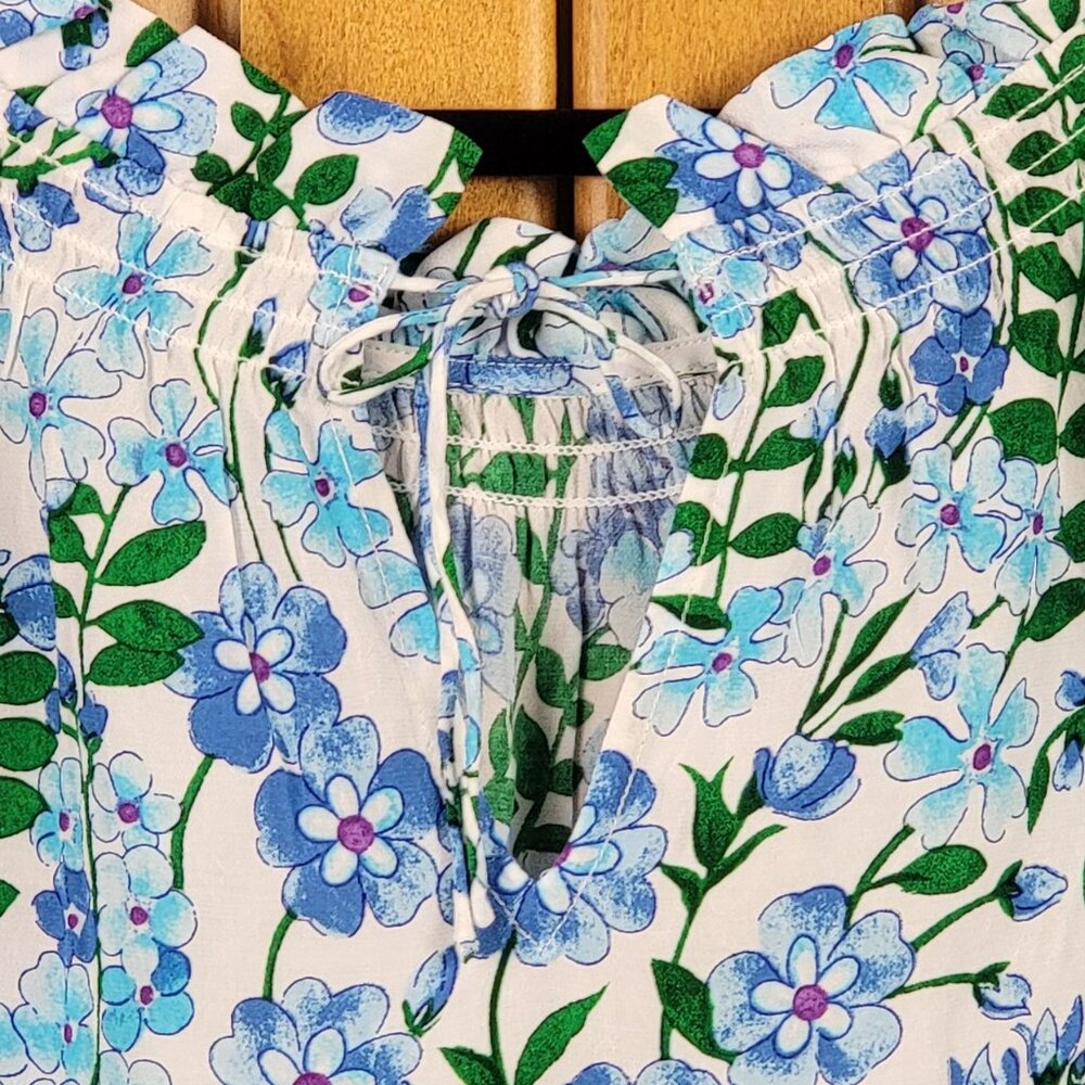 Talbots Blue Climbing Floral Popover Smocked Blouse - L - Picture 5 of 13